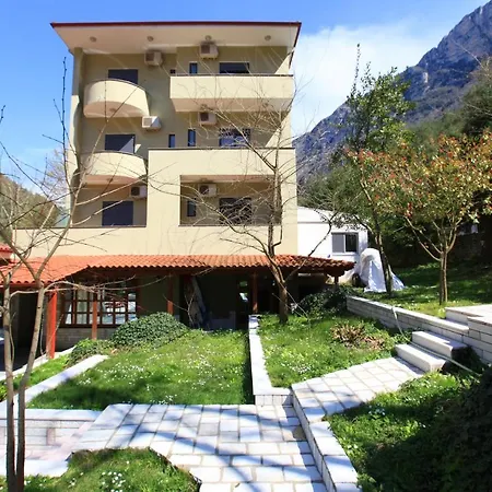 Hotel Gryka E Kelcyres