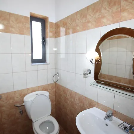 Hotel Gryka E Kelcyres 3*