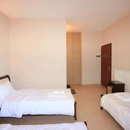 Hotel Gryka E Kelcyres 3*
